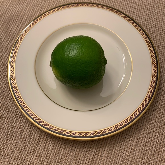 Lenox plates set of 8 - Picture 8 of 8